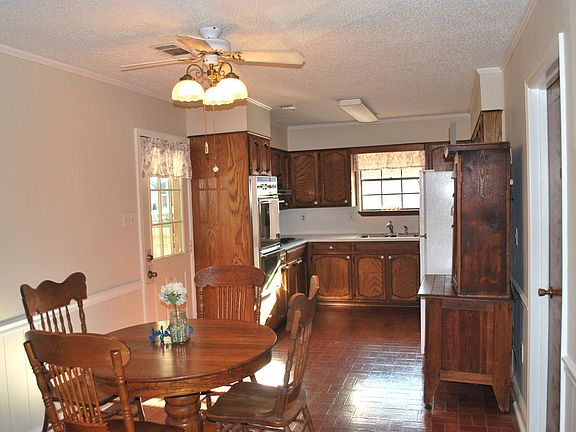 5th image of 13728 Ouachita Ave