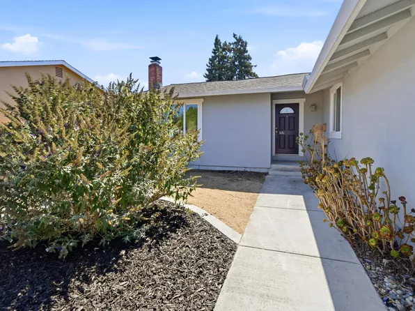 880 Crinella Drive, Petaluma, CA 94954
