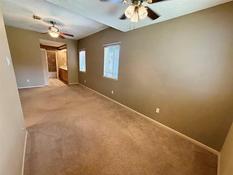 13323 Wells River Dr — Photo 13