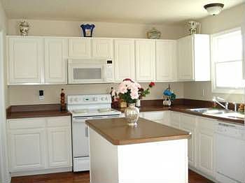 3rd image of 479 Thistleview Dr