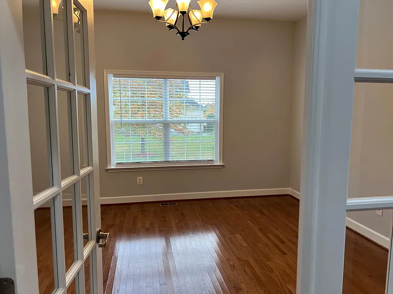 Rawnsley Dr — Photo 13