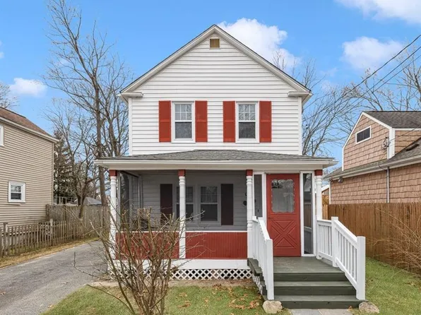 92 Wilson Ave, Warwick, RI 02889