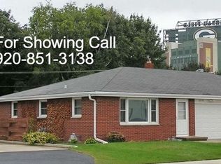 2058 S Oneida St, Green Bay, WI 54304