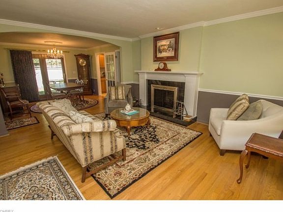 3rd image of 20270 Marian Ln