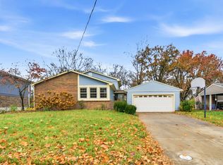 1465 Hartwood Dr, Cincinnati, OH 45240