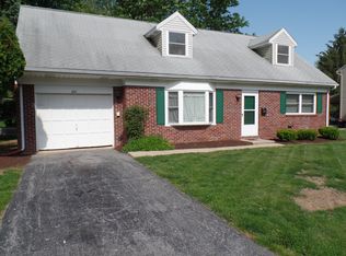 225 Skylark Rd, Lititz, PA 17543