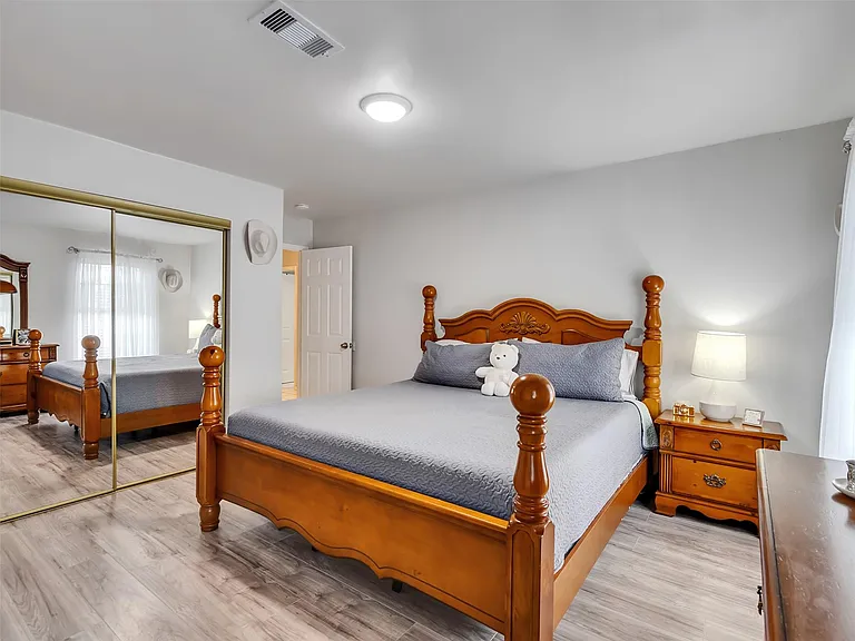 10027 Glenkirk Dr — Photo 21