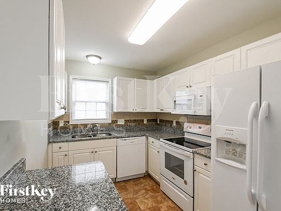 5th image of 4905 Windproof Way