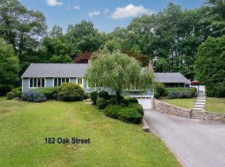 182 Oak St, Marshfield, MA 02050