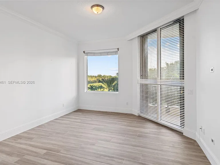 13621 Deering Bay Dr #304 — Photo 20