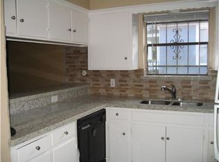 311 E 10th St #A, Houston, TX 77008
