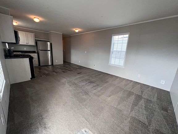 2nd image of 2340 Dogwood St #37