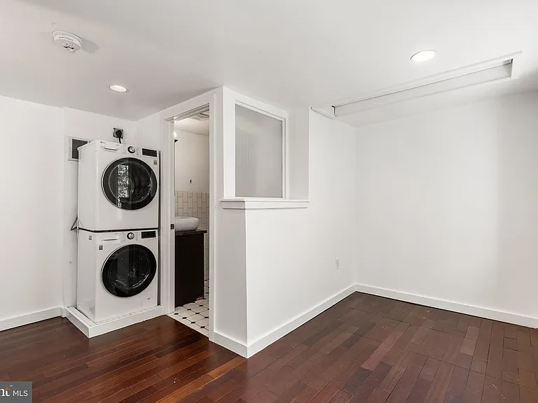 9 Bristow Pl — Photo 12