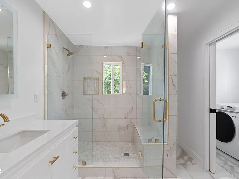 1206 Tamarind Ave — Photo 7