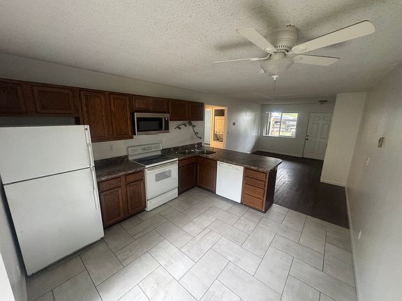 2nd image of 2914 Straus Ln #D