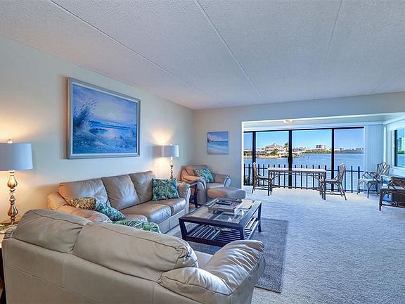 5th image of 868 Bayway Blvd APT 202