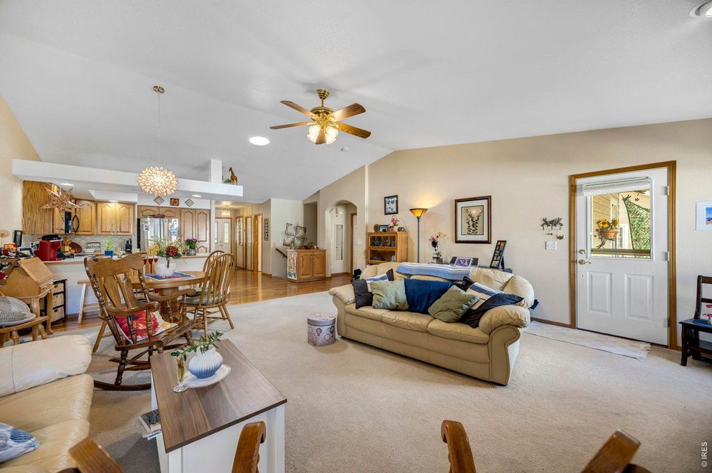 2609 Anemonie Dr
