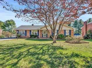 1024 Starmount Ave, Roanoke, VA 24019