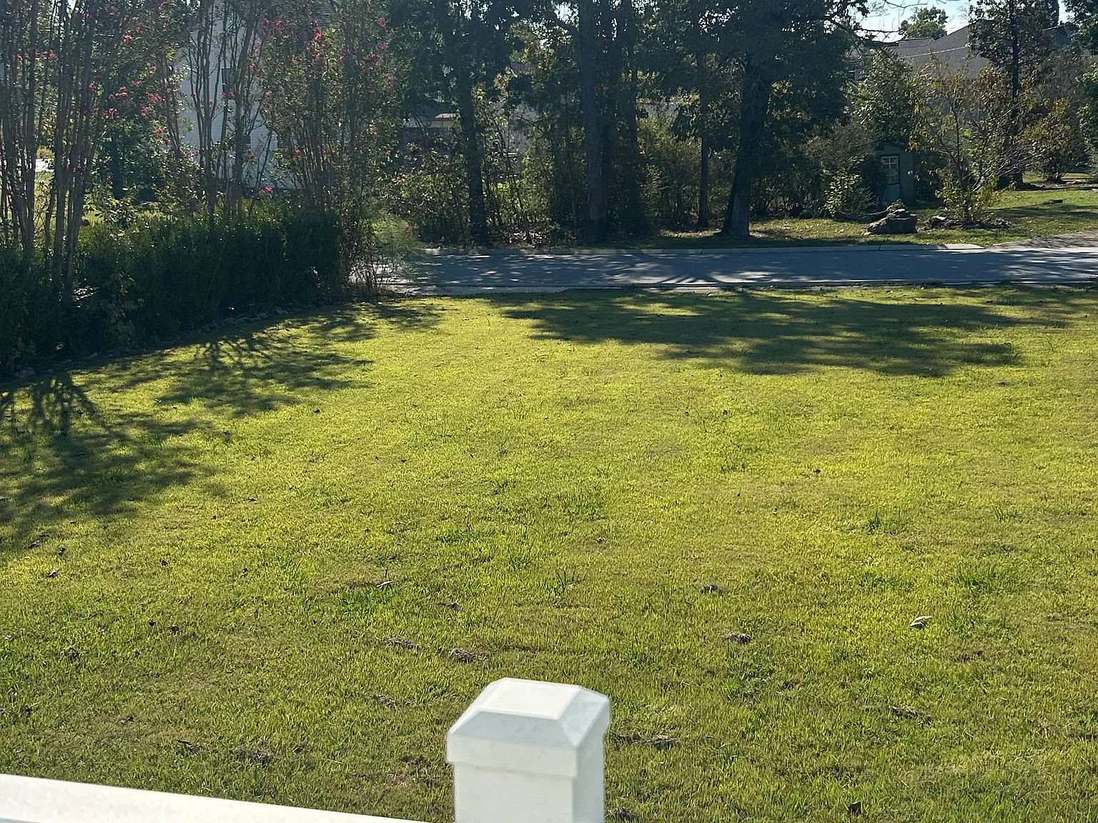4 bed, 2.5 bath, 2700 sqft, $3,000 — Photo 2