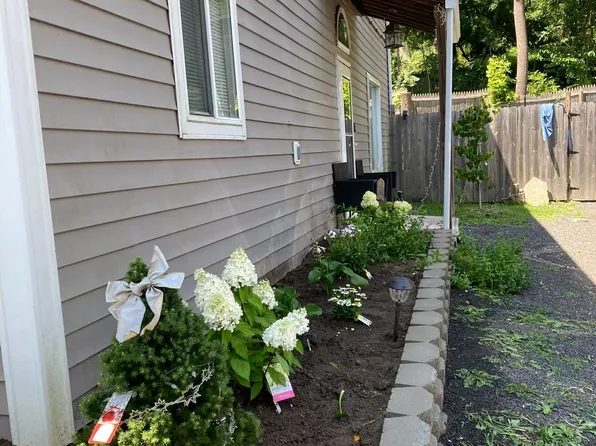 2065 State Route 32, Rosendale, NY 12401