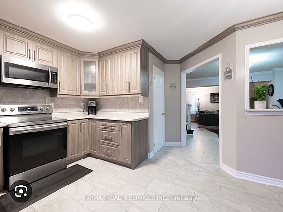 2nd image of 17 Piane Ave