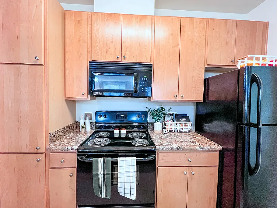 TGM Creekside Village — Photo 2