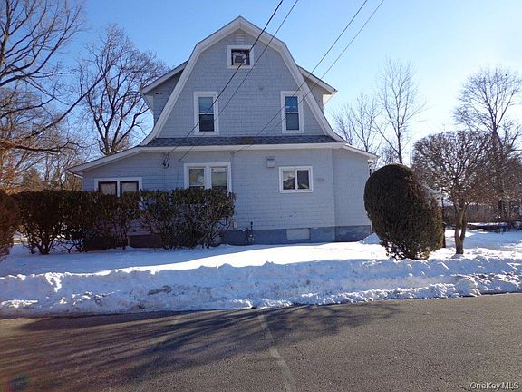 2nd image of 208 Saddle River Road