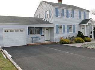 114 Harvard St, Westbury, NY 11590