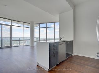832 Bay St #4903, Toronto, ON M5S1Z6