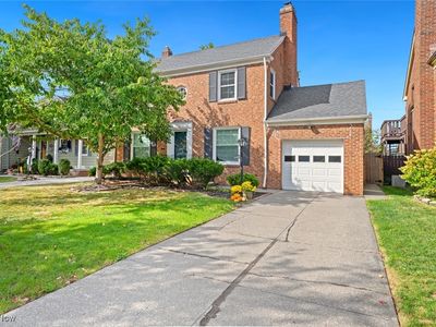 1532 Parkwood Rd, Lakewood, OH, 44107