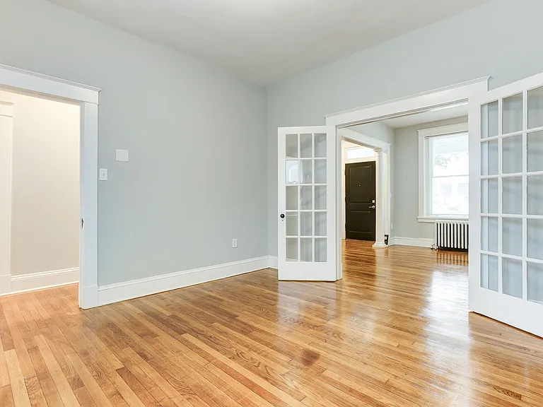421 Chimborazo Blvd — Photo 6