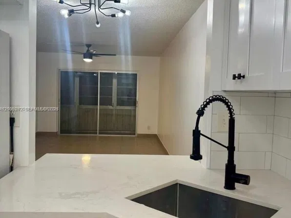 1801 NW 75th Ave APT 304, Fort Lauderdale, FL 33313