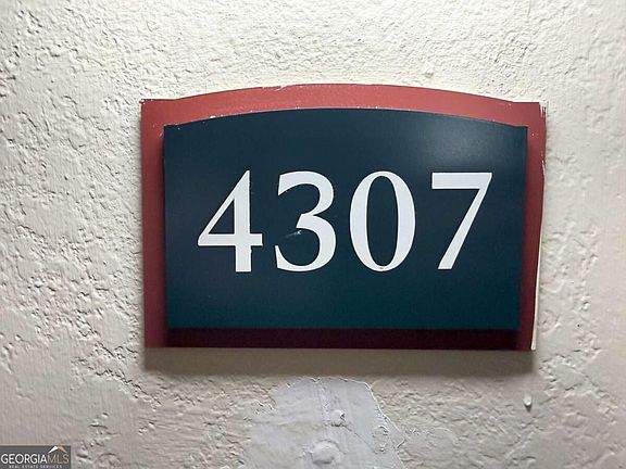 5th image of 10 Perimeter Summit Blvd #4307