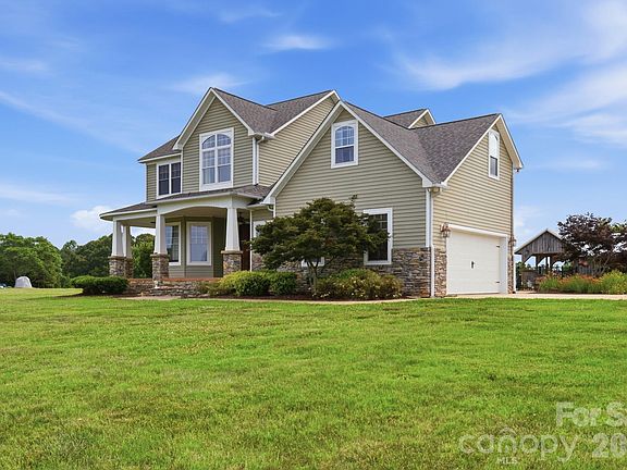2nd image of 3048 Seagletown Rd