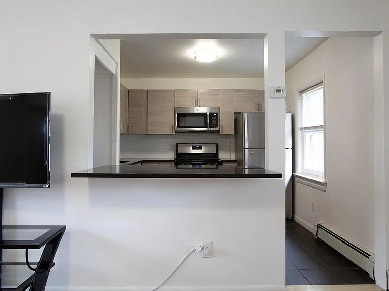 173 New York Ave #4 — Photo 10