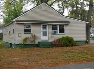 527 Parkside Ave, Toms River, NJ
