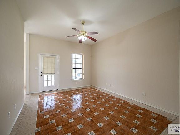 2nd image of 3009 Franklin St