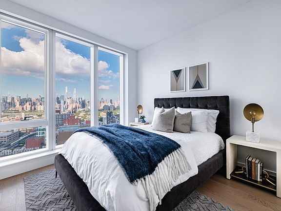 4th image of 29-59 Northern Blvd #31R