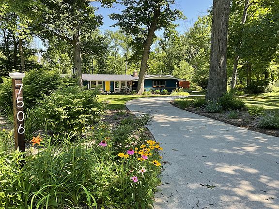 3rd image of 7506 Oak Ln