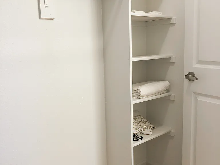 Central Park Apartments — Photo 62