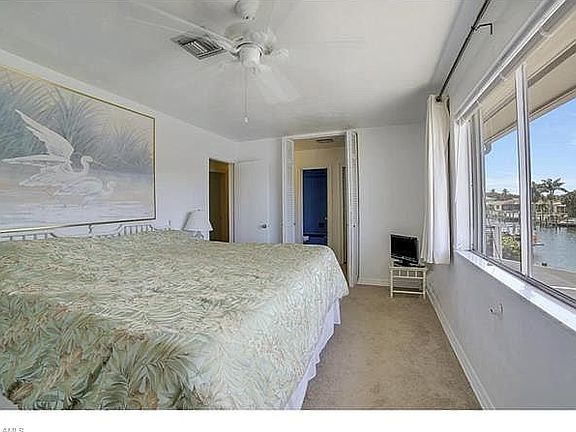 4th image of 848 Fairlawn Ct