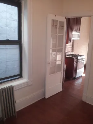 Rented by Aysaac Allen LLC | media 35