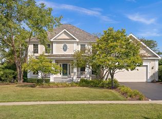 39W920 N Robert Frost Cir, St Charles, IL 60175