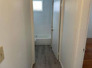 73A Dana St #1R, Cambridge, MA 02138