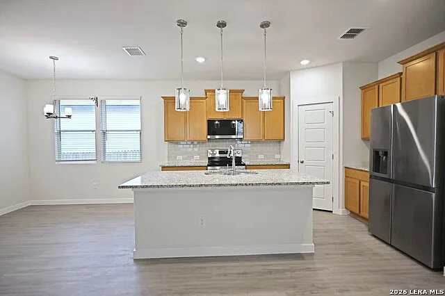 2943 Angelou St — Photo 6
