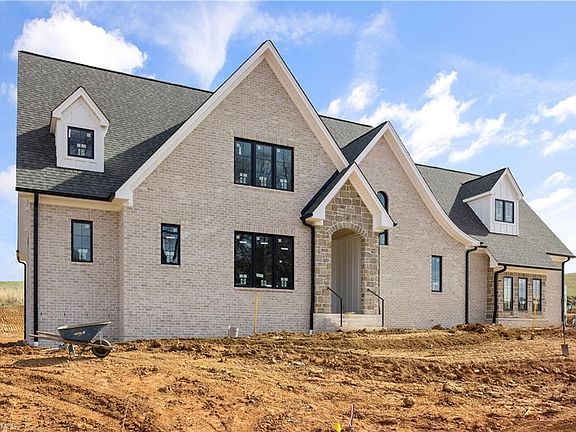 3rd image of 487 Brookberry Farm Cir