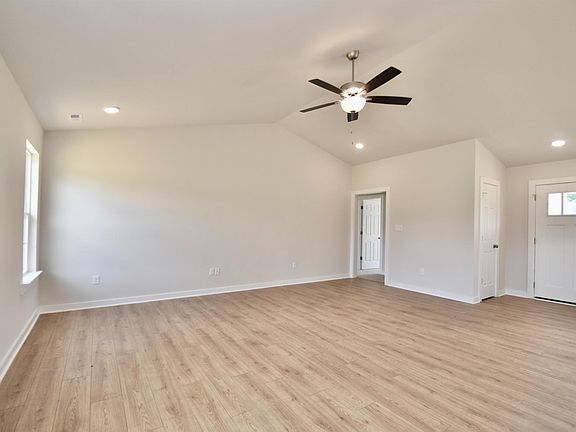 3rd image of 313 Evergreen Church Rd #Ec2