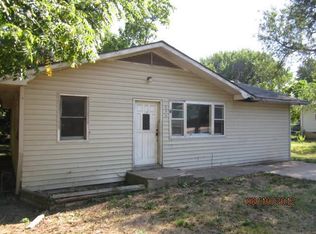 531 Myrtle St, Monett, MO 65708