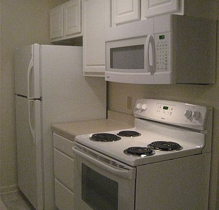 Inside View 3 -- New Kitchen
