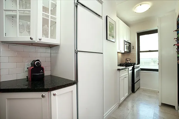 Sold by Corcoran | media 20